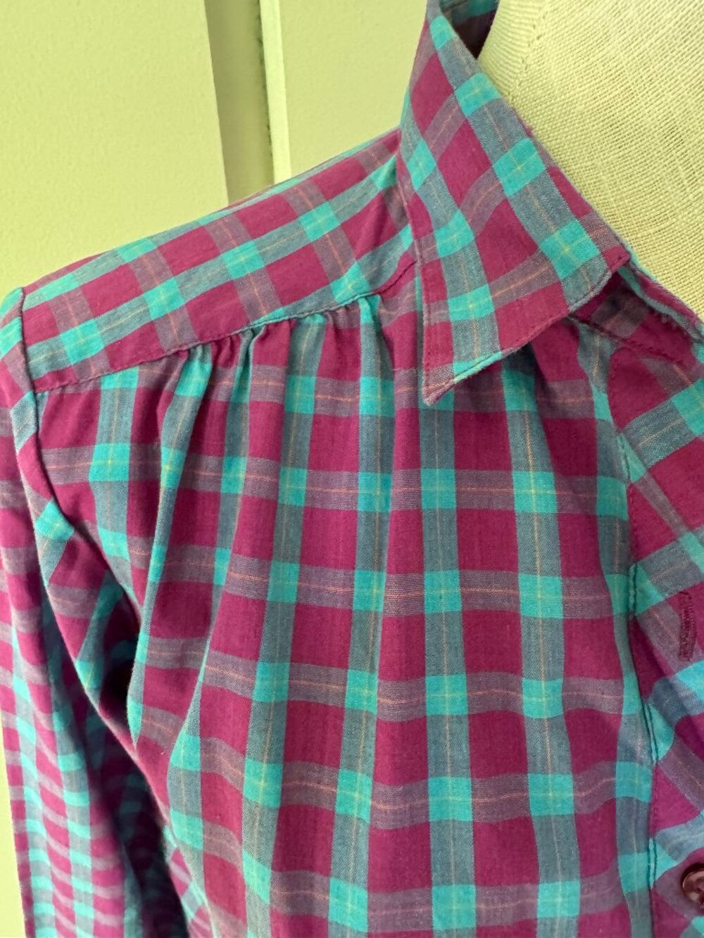 Vintage 80s Preppy Plaid Button Down - S - Picture 5 of 10